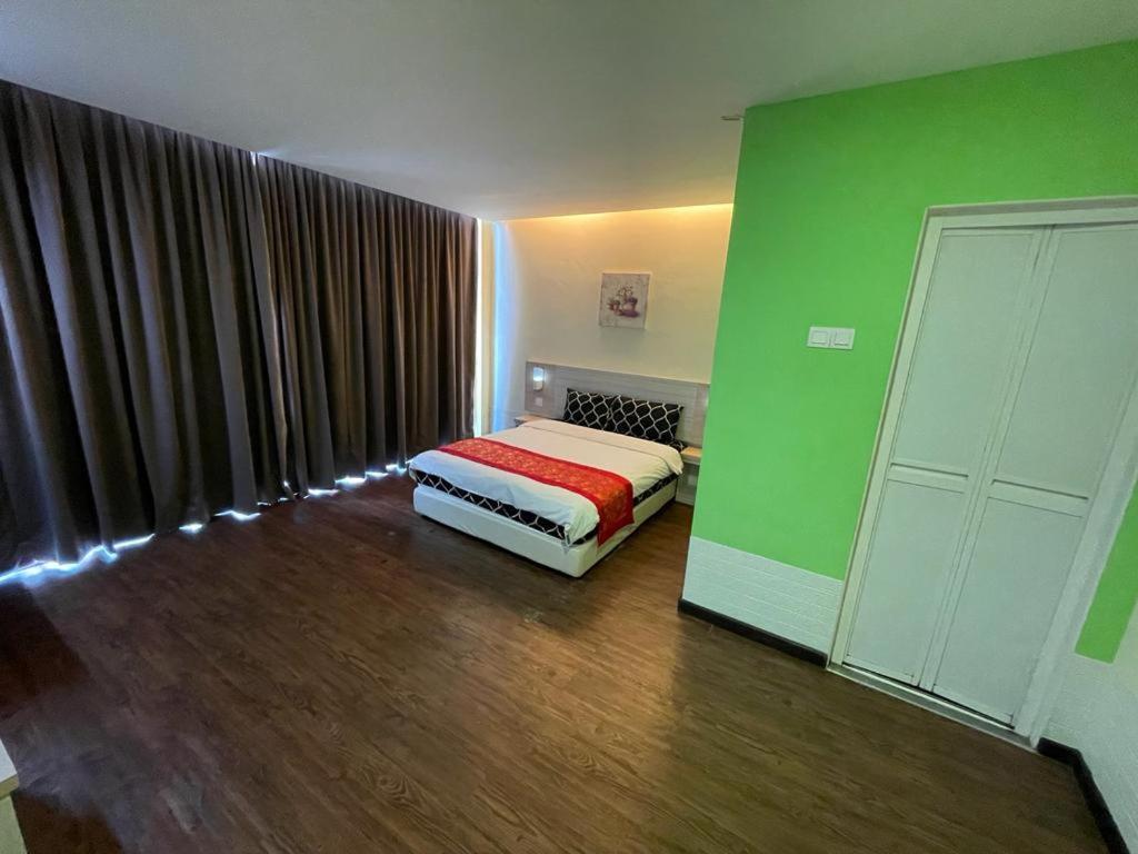 N&L Hotel กัวลาตรังกานู ภายนอก รูปภาพ
