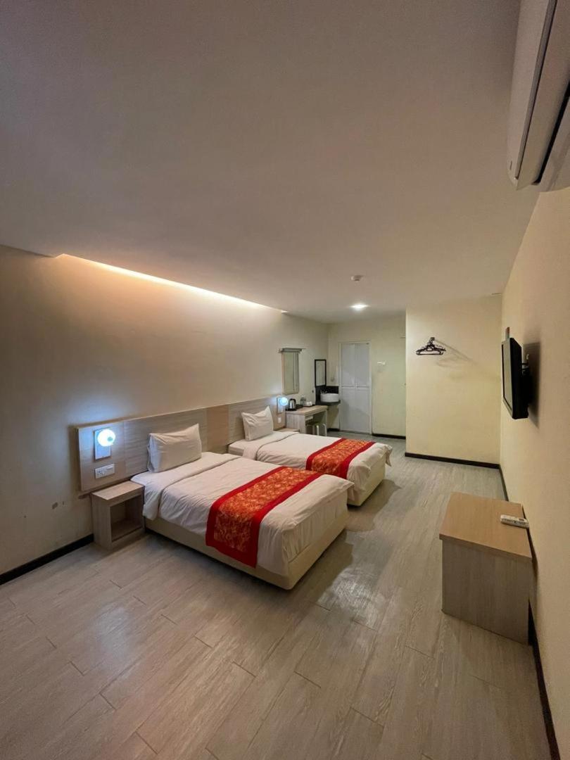 N&L Hotel กัวลาตรังกานู ภายนอก รูปภาพ