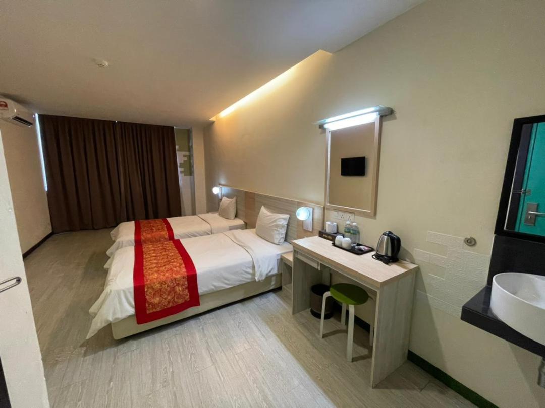 N&L Hotel กัวลาตรังกานู ภายนอก รูปภาพ